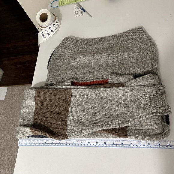 Crocodile Shetland-Wool Block-Colour V-Neck Mens Sweater Size S - Picture 7 of 8